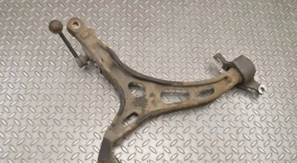 Jeep Grand Cherokee (WK) Front lower control arm/wishbone