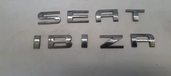 Seat Ibiza III (6L) Manufacturers badge/model letters 
