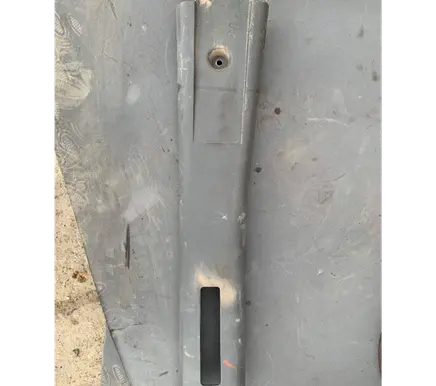 Iveco Daily 30.8 - 9 (B) pillar trim (top) 500337383