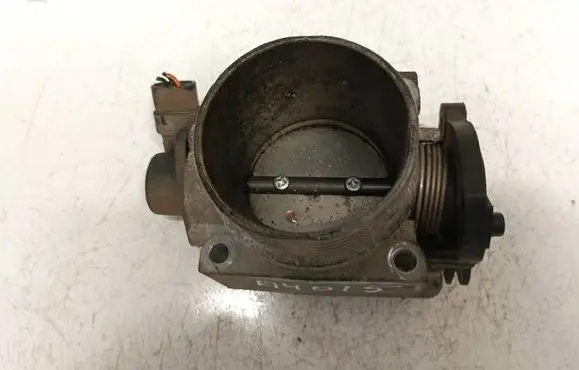 Volvo S40, V40 Throttle valve 9186780