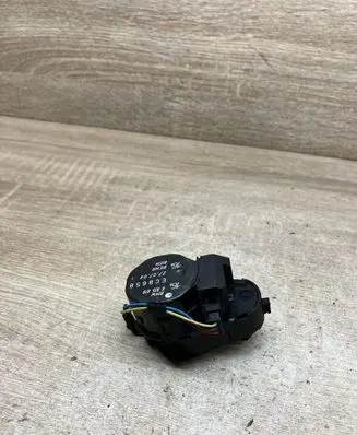 BMW 7 E65 E66 Air flap motor/actuator 6935079 B3234