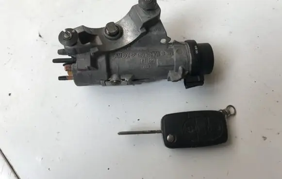 Audi A4 S4 B6 8E 8H Ignition lock 4B0905851G