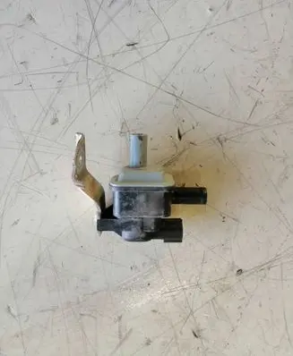 Toyota Highlander XU70 Vacuum valve 9091012279 1362007110