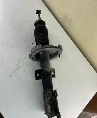 Volvo XC90 Front shock absorber/damper 31277877