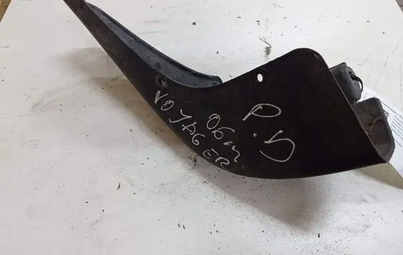 Chrysler Voyager Front mudguard 0R070TRMAA