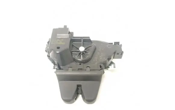 Loading door lock