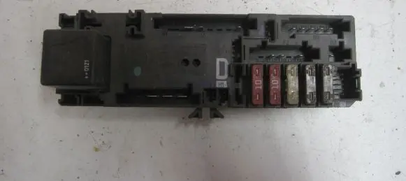 Mercedes-Benz E W210 Fuse module A0005400372