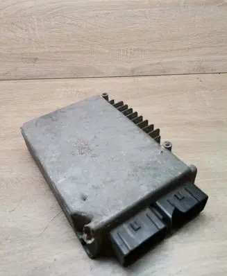Chrysler Voyager Engine control unit/module ECU P04727191 4727191