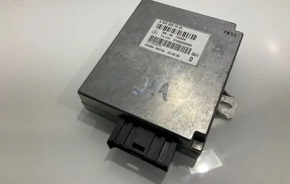 Mercedes-Benz E W211 Voice control module A2038207485 01000380D0 138504