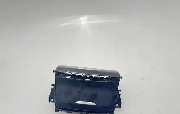 Mercedes-Benz GLA W156 X156 Car ashtray A1768100079 1234211B