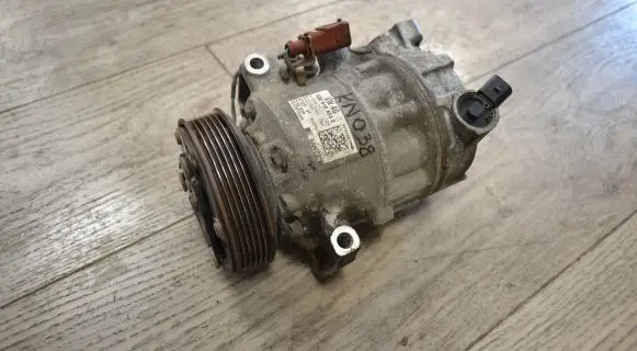 Volkswagen PASSAT B8 Air conditioning (A/C) compressor (pump) 3Q0816803E