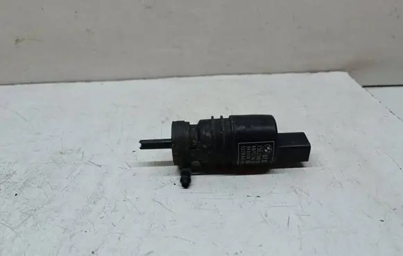 BMW 1 F20 F21 Windscreen/windshield washer pump 7302588
