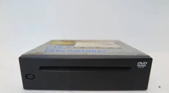 Ford Mondeo Mk III CD/DVD changer 4M5T10E887AD