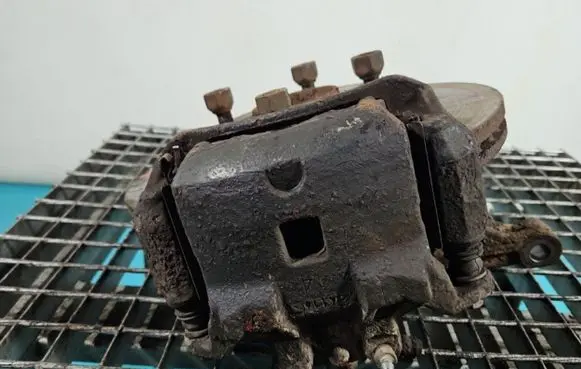 Nissan Tiida C11 Front brake caliper IMPRK1382825