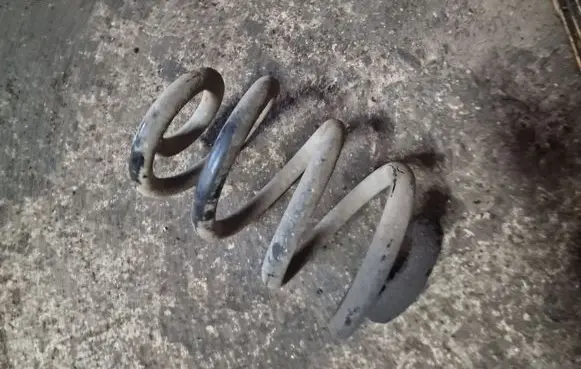 Renault Master II Rear coil spring