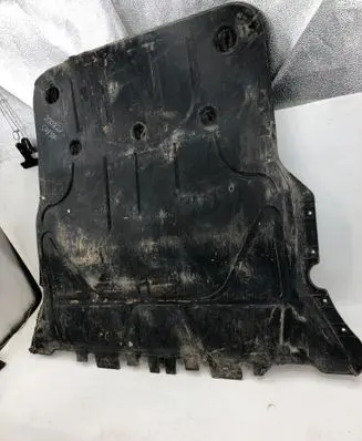 Cupra Formentor Engine splash shield/under tray 5wa825236c