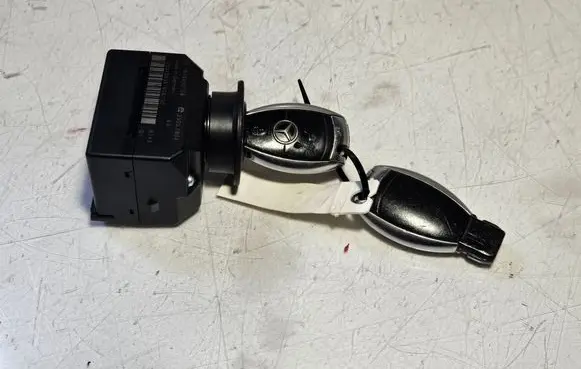 Mercedes-Benz R W251 Ignition lock 1645450708