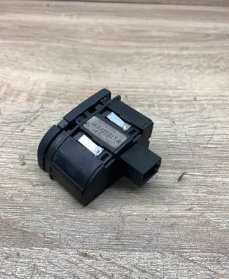 Audi A6 S6 C6 4F Glove box opening button 4F2927227A