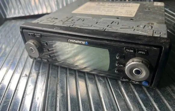 Nissan Interstar Radio/CD/DVD/GPS head unit 023372 E1023372 0607030057