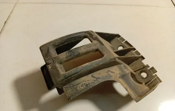 Citroen C4 I Picasso Rear bumper mounting bracket 9654500680