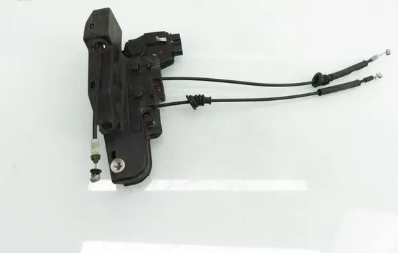 KIA Carens III Front door lock 