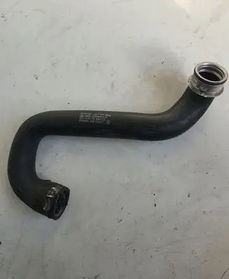 Mercedes-Benz CLS C219 Engine coolant pipe/hose A2115014482