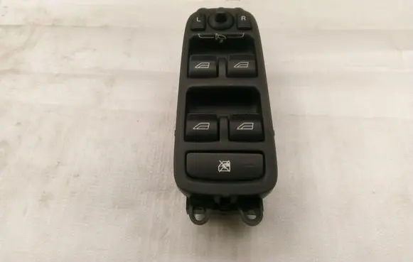 Volvo V50 Quarter vent window switch 30773428