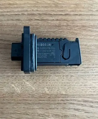 BMW 3 F30 F35 F31 Mass air flow meter 7602038 0280218266
