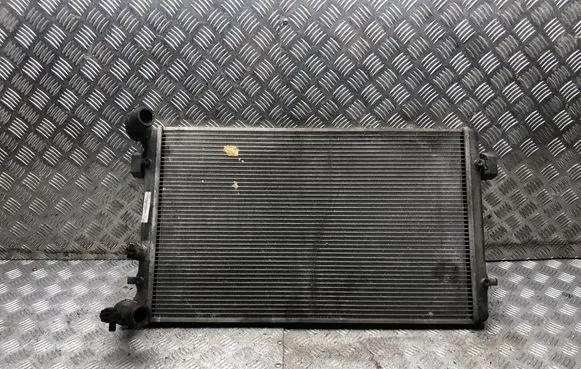 Skoda Octavia Mk1 (1U) Coolant radiator 1J0121253P
