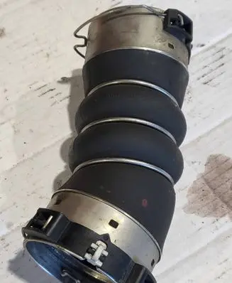 BMW 3 F30 F35 F31 Intercooler hose/pipe 8513450