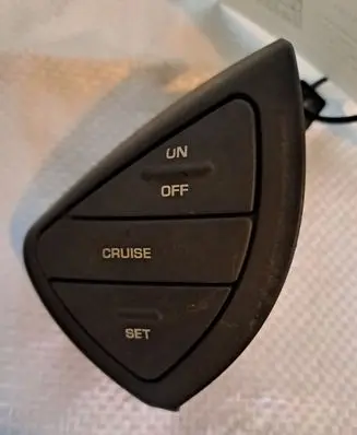 Chrysler Voyager Steering wheel buttons/switches 