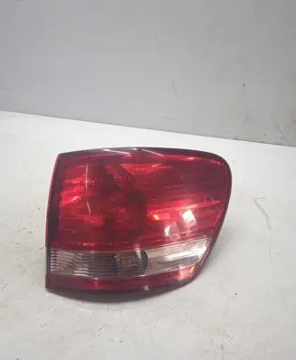 Toyota Avensis Verso Rear/tail lights 4435