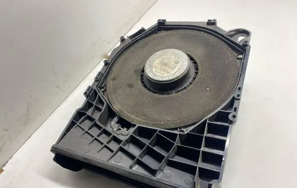 BMW 1 E81 E87 Subwoofer speaker 18820010