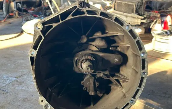 BMW 2 F22 F23 Manual 6 speed gearbox 1089301093