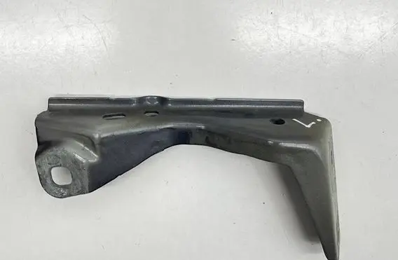 BMW X1 F48 F49 Fender mounting bracket 7392803