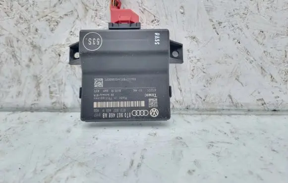 Audi A4 S4 B8 8K Gateway control module 8T0907468AB