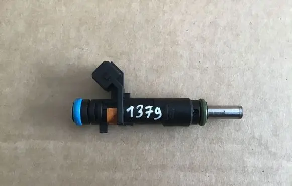 Opel Insignia A Fuel injector 55353806 A160A00390