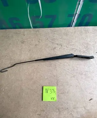 Skoda Octavia Mk1 (1U) Front wiper blade arm