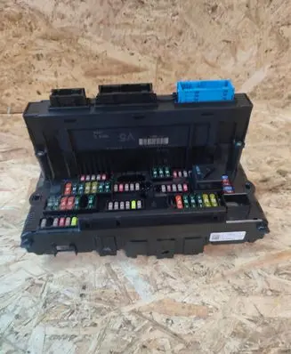 BMW 7 F01 F02 F03 F04 Fuse box set 9234421 010211