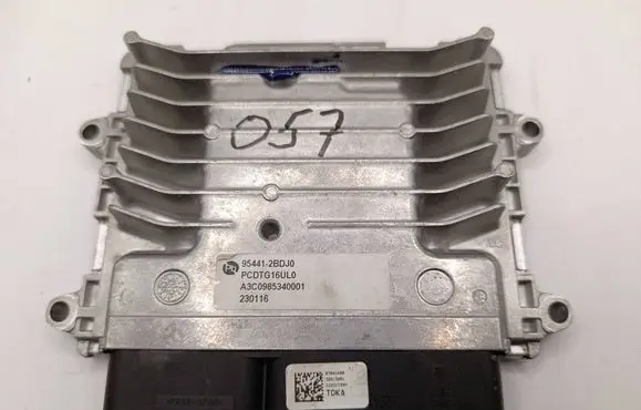 KIA Ceed Engine control unit/module 954412BDJ0 PCDTG16UL0 A3C0985340001