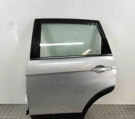 Chevrolet Captiva Rear door 94543752
