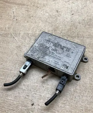 Mercedes-Benz E W211 Bluetooth antenna 2118200885