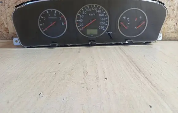Nissan X-Trail T30 Speedometer (instrument cluster) EQ371 47160047
