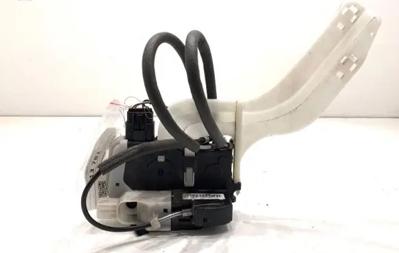 Hyundai ix35 Rear door lock 814202Y010