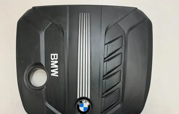 BMW 5 F10 F11 Engine cover (trim) 7802847