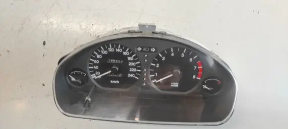 Mitsubishi Carisma Speedometer (instrument cluster) 534502 0P0179002 MR114266