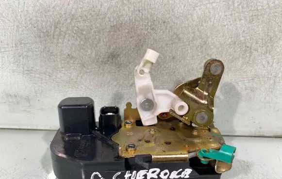 Jeep Grand Cherokee (WK) Rear door lock