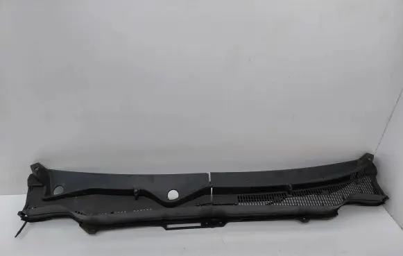 Suzuki Vitara (LY) Wiper trim 7233154P0 7234354P0
