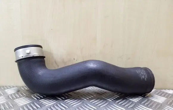 Mercedes-Benz ML W164 Intercooler hose/pipe A1645281482