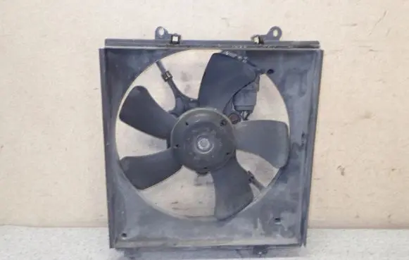 Hyundai Getz Air conditioning (A/C) fan (condenser) 